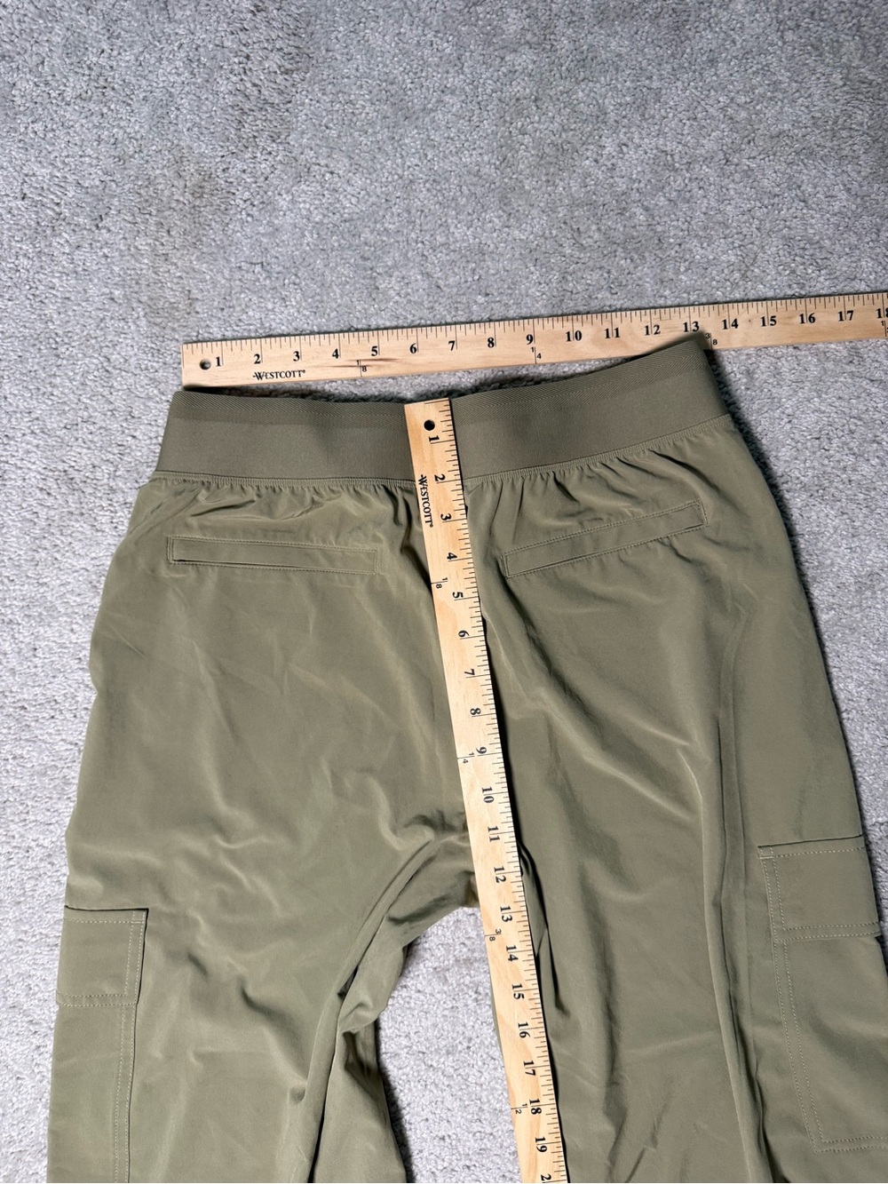 Athleta Olive Wide-Leg Cargo Pull-On Pants - Picture 5 of 8